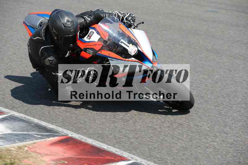 /Archiv-2023/28 05.06.2023 Moto Club Anneau du Rhin/rouge-expert/1